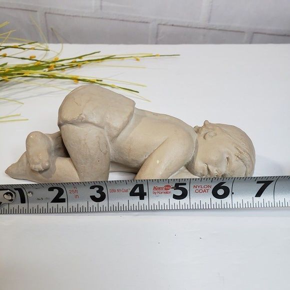 Vintage 80s Sculpted Treasures Sleeping Baby Boy Clay Realistic Figurine Toddler - Picture 8 of 8